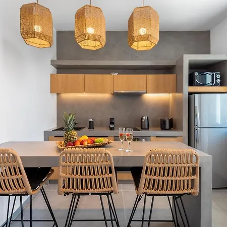 Celestial Apartmanhotel 4*